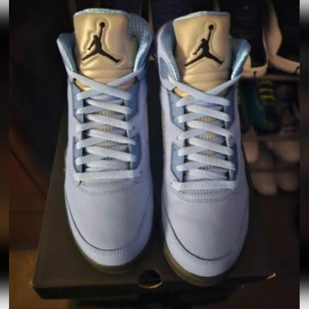 Jordan 5 unc